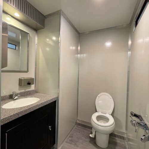 Dual Washroom Trailer - Image 4